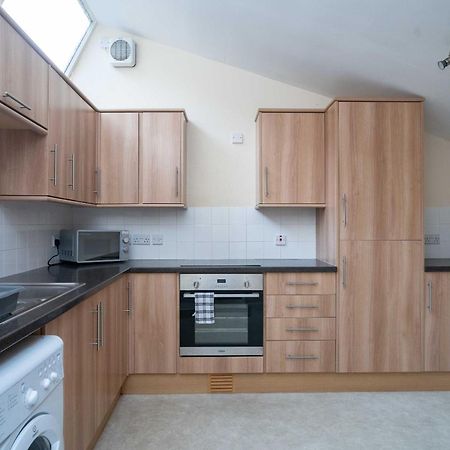 Church Lane Apartments Boston Room photo